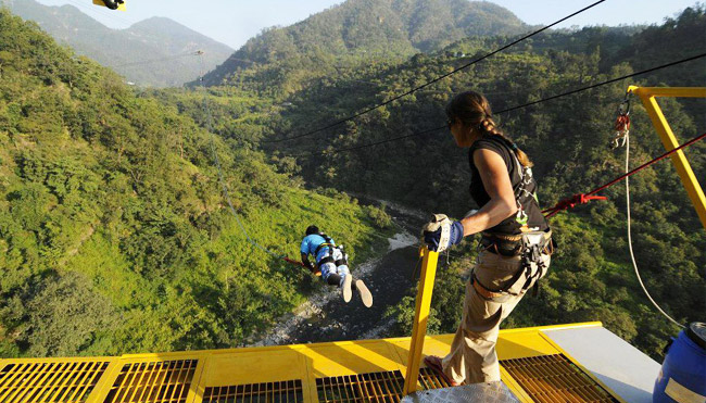 Bungee Jumping